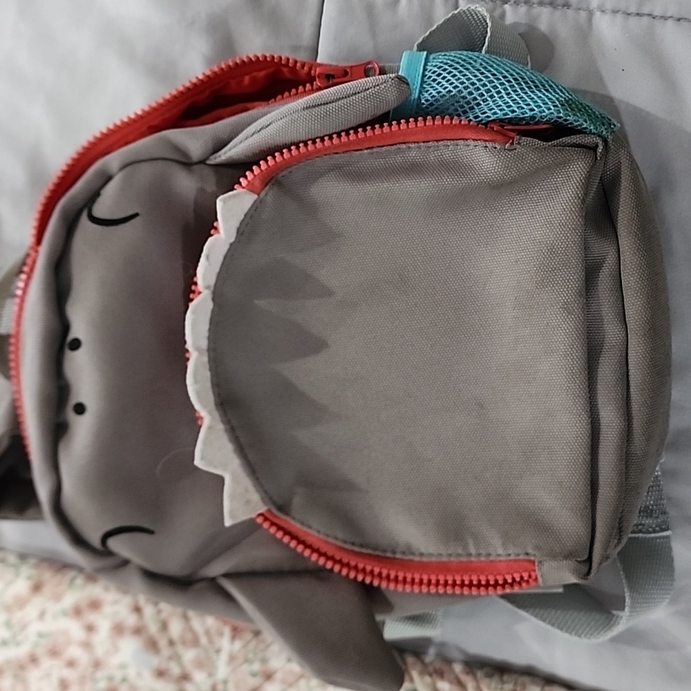 Shark-Themed Kids Backpack - Gray and Red